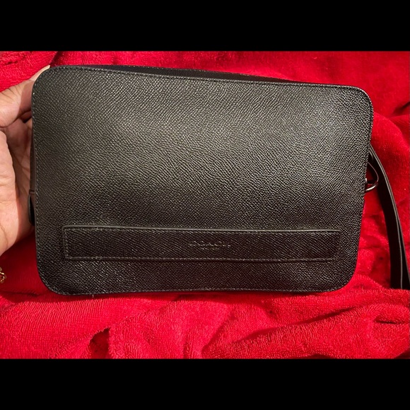 COACH bag/wristlet - Picture 2 of 10
